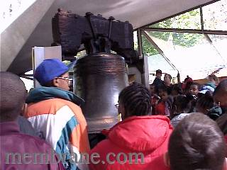 People Looking for the Liberty Bell